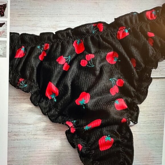 Brand New 3 Pack Strawberry Print Lettuce Trim Panty Set Multicolor Various - Picture 3 of 4